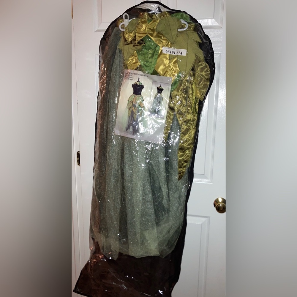 Wood Fairy Couture Costume | Tulle Skirt and Satin leaves Collar | Storage Bag - Picture 4 of 6